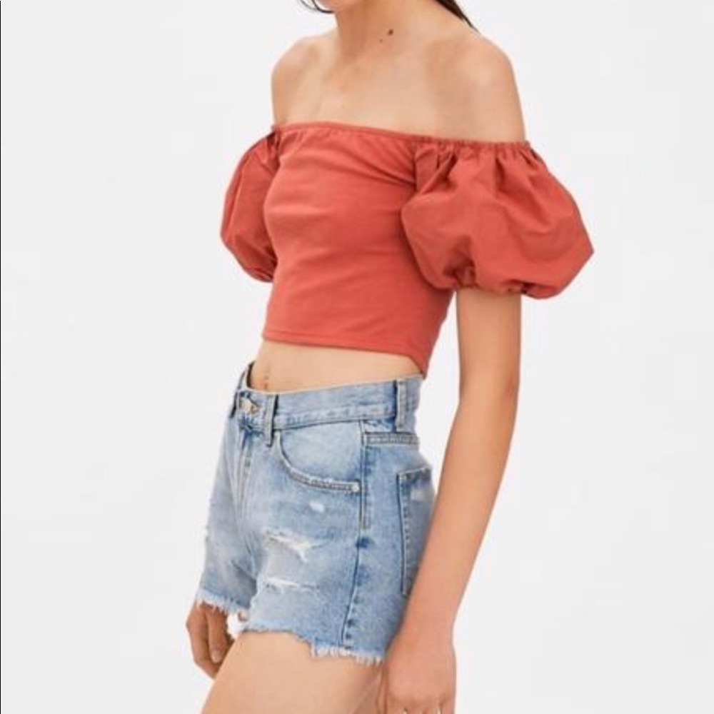 ❤️ 3/$15 ❤️ Zara contrast top